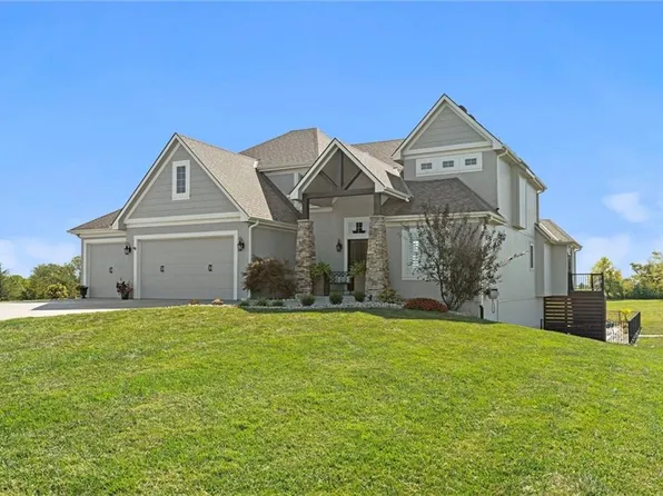 1210 E 188th Ter, Pleasant Hill, MO 64080