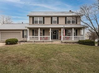 80 Beringer Dr, Saint Charles, MO 63304