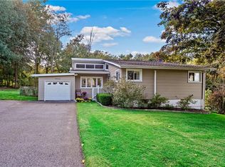 13 Wheeler Dr, Cortlandt Manor, NY 10567