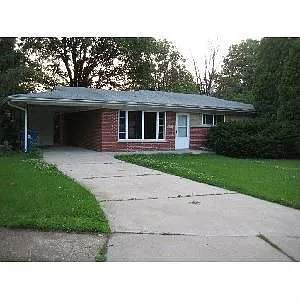 9201 Clydesdale Dr photo 1