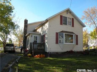 9 2nd St, Alexandria Bay, NY 13607