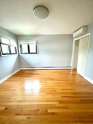 Rented by Luxian International Realty LLC | media 15