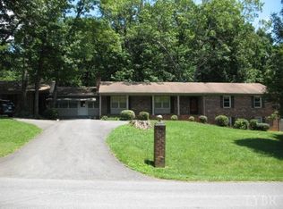456 Oakland Cir, Lynchburg, VA 24502