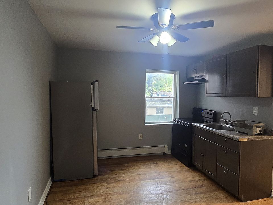 1st image of 3452 Ely Ave #1
