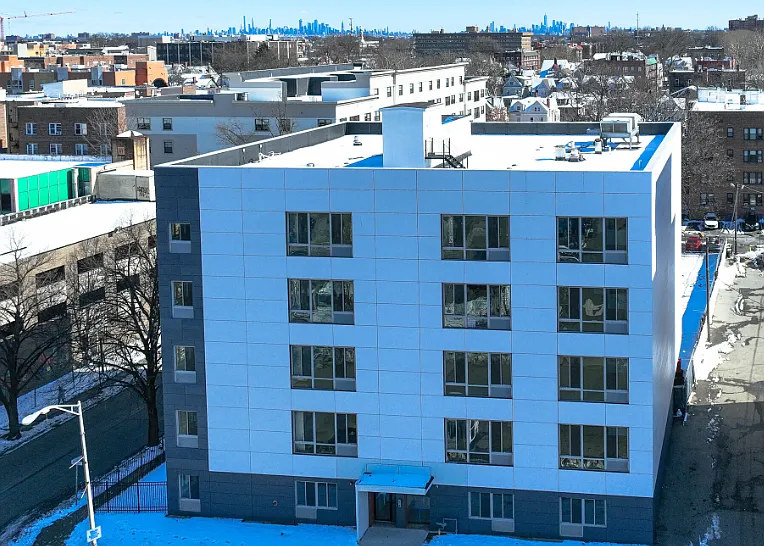 100 Evergreen Pl #4C — Photo 16