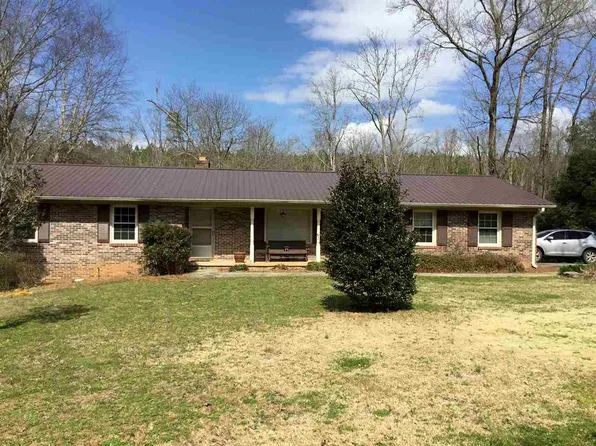 210 Lodge Rd, Pendleton, SC 29670