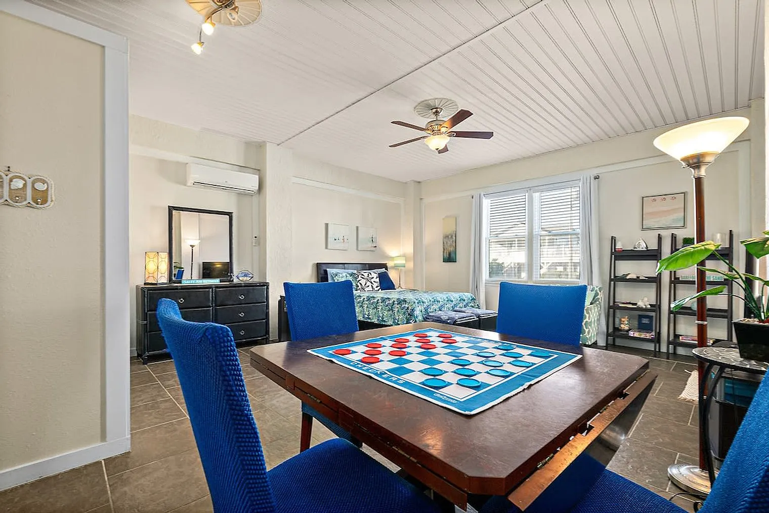 4 bed, 3.0 bath, 2798 sqft, $11,781 — Photo 3