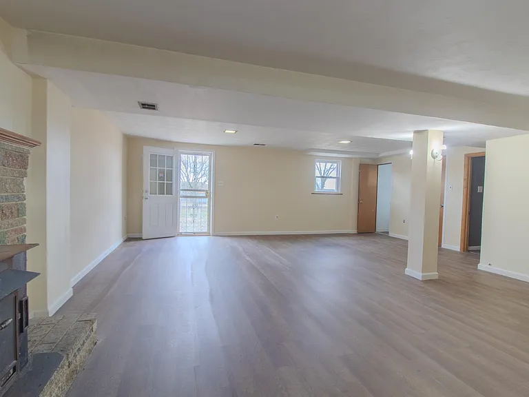 11312 Old Fort Rd — Photo 18