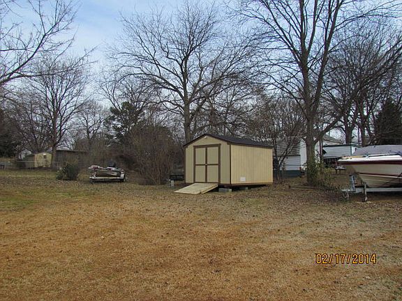 3rd image of 504 N Cansler St
