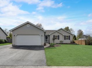 911 Cottonwood Dr, Elwood, IL 60421