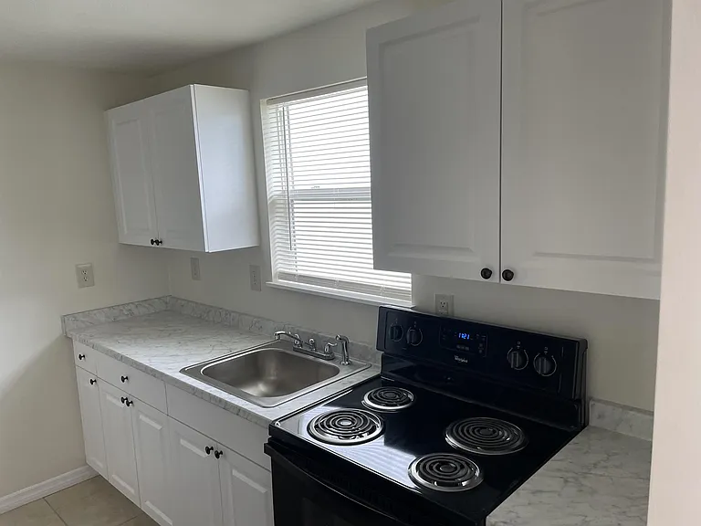 2850 Lake Alfred Rd #10 — Photo 4