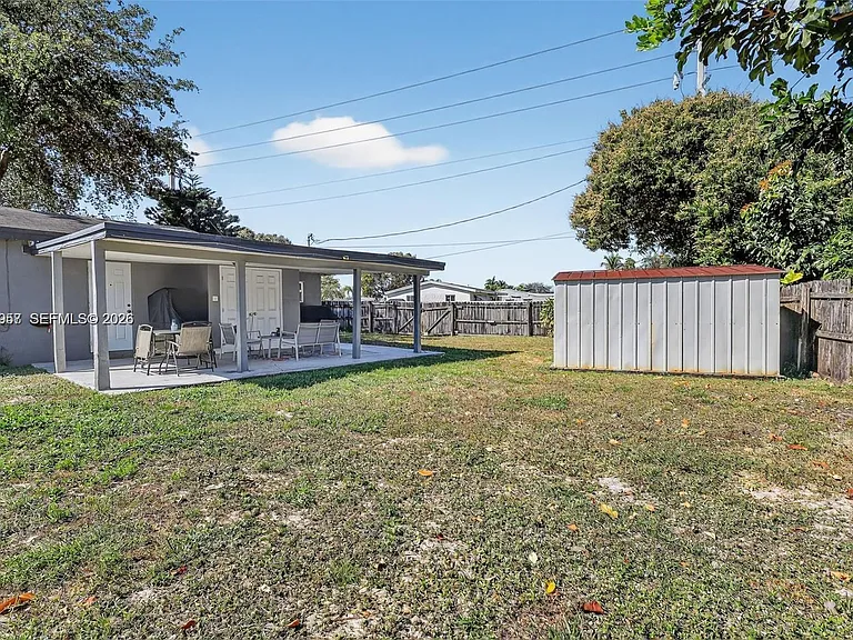 6791 Scott St — Photo 15