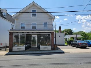28 Pulaski St, Ware, MA 01082