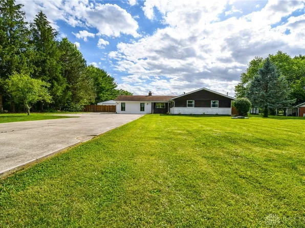 2445 S Tecumseh Rd, Springfield, OH 45502