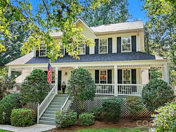 612 17th Avenue Dr SE, Hickory, NC 28602