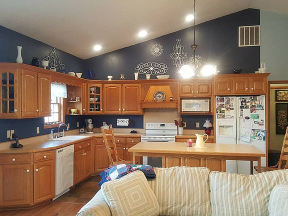 2nd image of 8802 S County Road 125 W