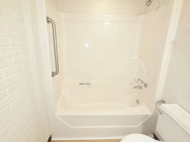 605 George St #107 — Photo 18