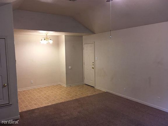 3rd image of 2204 Wright Way APT A