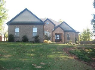 1066 Long Branch Pkwy, Calera, AL 35040