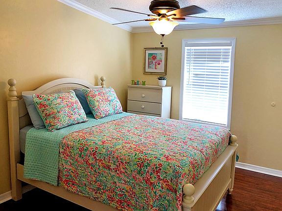 4th image of 1063 La Paloma Blvd #1063