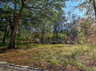 242 Tanglewood Acres Dr, Whiteville, NC 28472