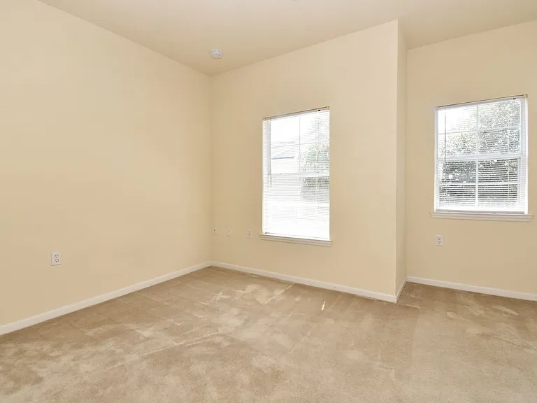 4814 NW 44th Ave #107 — Photo 11