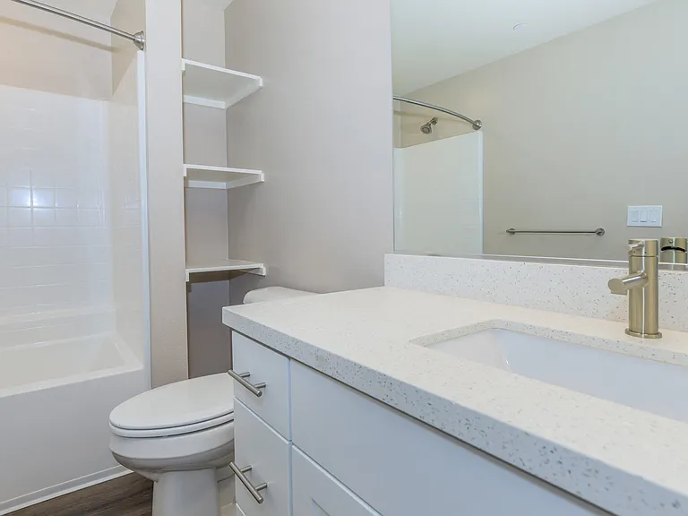Los Alamitos Luxury Apartments — Photo 62