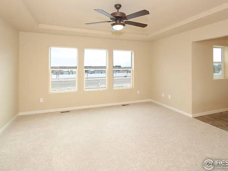3925 Ginkgo St — Photo 7