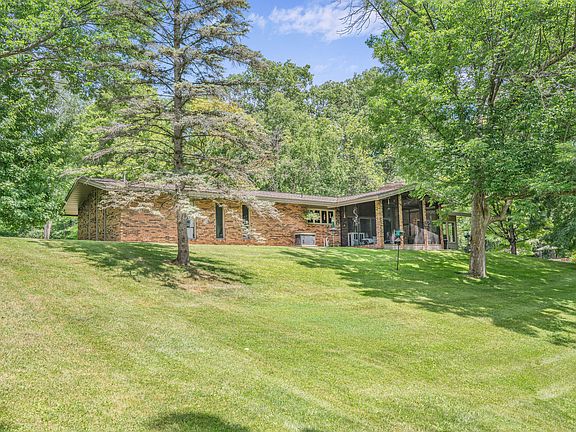 5th image of 14360 Sixteen Mile Rd