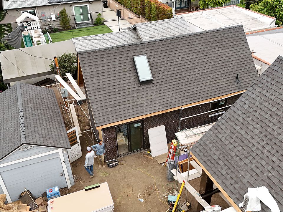 1st image of 1949 Veteran Ave