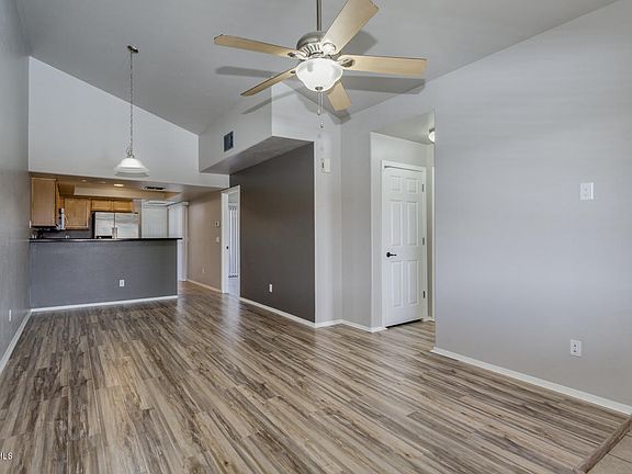 3rd image of 537 S Delaware Dr Unit 208