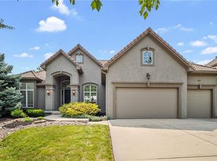 8915 Quail Ridge Ln, Lenexa, KS 66220