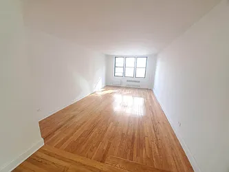 Rented by Smart NY Realty LLC