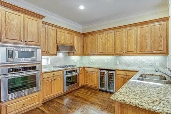 4th image of 4502 Holland Ave #D4
