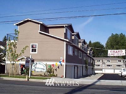 1st image of 17915 80th Avenue NE #B4