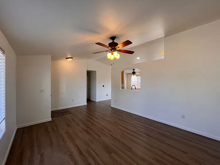 122 Prairie Ln — Photo 9