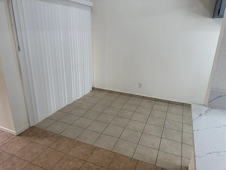 3155 Niagra St #143 — Photo 3