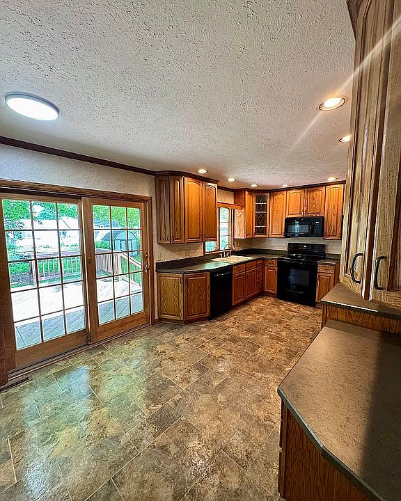 1st image of 443 Lansing Rd