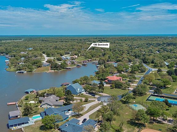 3rd image of 106 Seminole Dr
