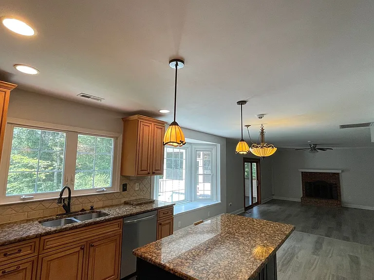 31 Ballantrae Ct — Photo 42