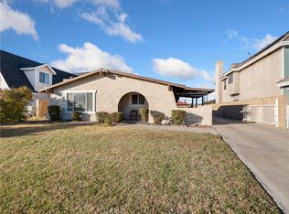 17930 Lakeview Dr, Victorville, CA 92395