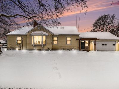 2904 Grace Rd, Kalamazoo, MI, 49006