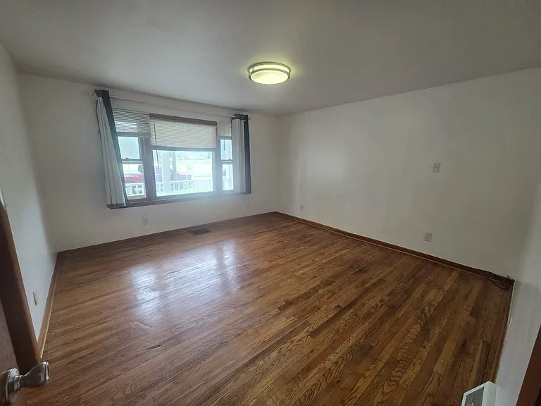 147 Washington Sq #1 — Photo 3