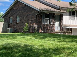 7107 N Park Ave, Gladstone, MO 64118