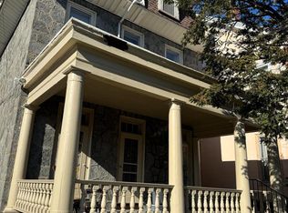 201 Rochelle Ave, Philadelphia, PA 19128