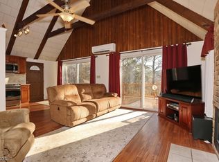 26 Peach Tree Rd, Vernon, NJ 07462