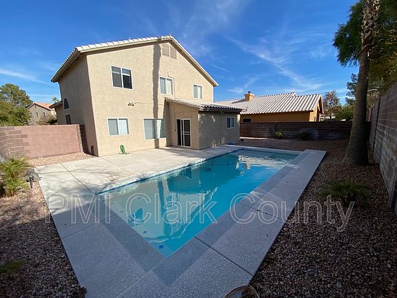 4th image of 8409 Bay Crest Dr