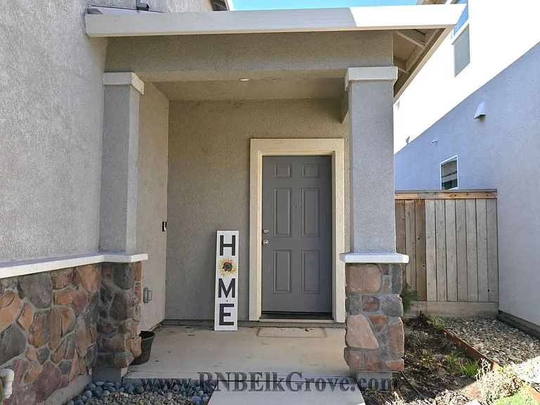 715 Blue Stone Dr — Photo 3