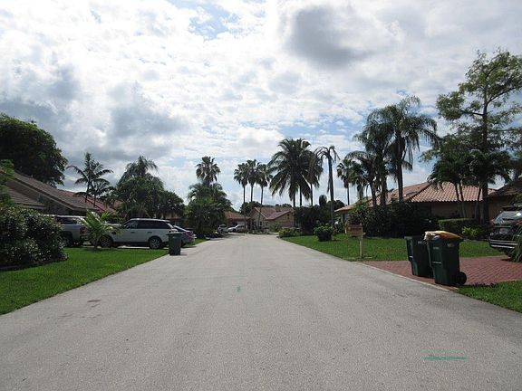 5th image of 8512 NW 80th St