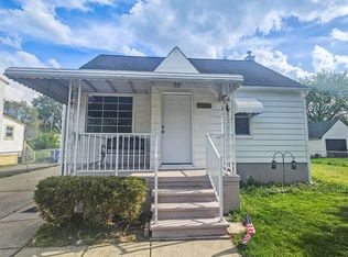 4010 Stolzenfeld Ave, Warren, MI 48091